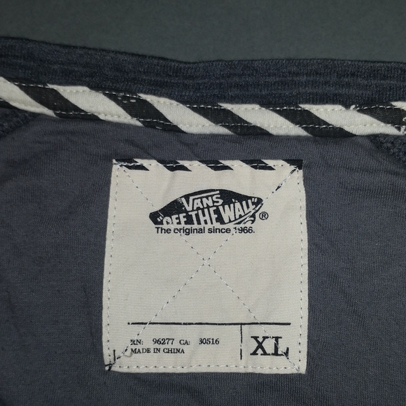 VANS Off the Wall, Size XL, Lightweight Sweater, Heather Black/Gray - Picture 9 of 12